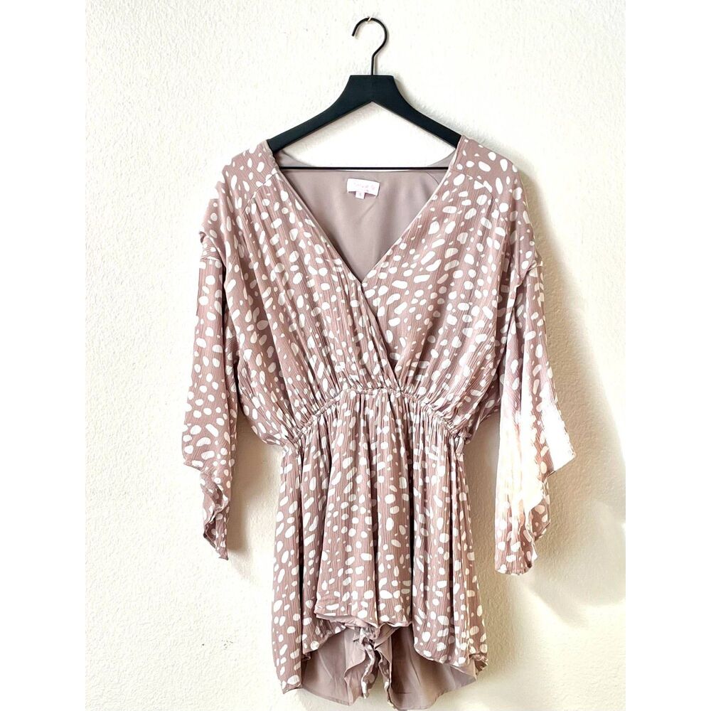 Pink Lily Polka Dot Romper in Mauve & White Size Small
